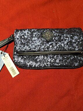 SIMPLY VERA WANG NWT WRISTLET CLUTCH NAVY WITH TEXTURED SEQUIN FESTIVE LOOK
